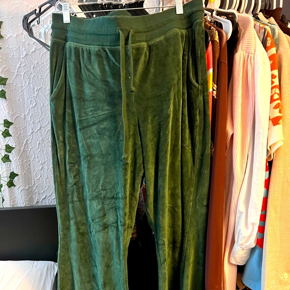 Aerie kick-it flare velour high waisted pant
